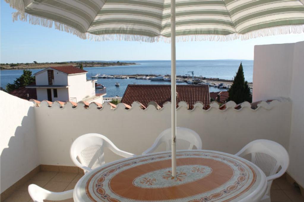 Cosmic Gate Apartments (Adults Only) Novalja Exterior foto